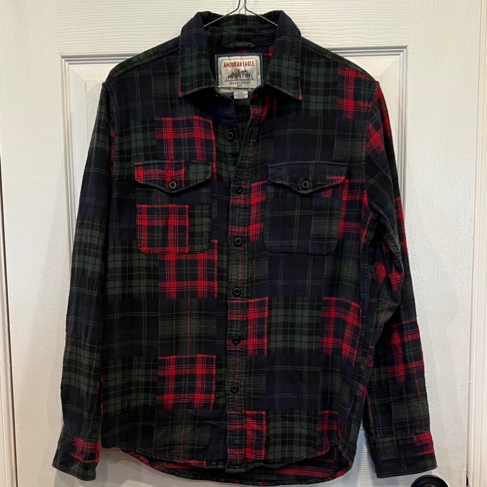 American Eagle Outfitters Men's Green/red/blue Flannel Plaid Shirt size S.